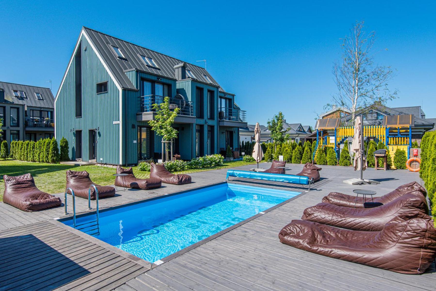 Private With Terrace And Swimming Pool Íbúð *